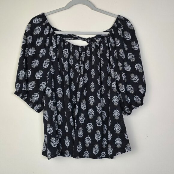 Old Navy Blouse Womans Extra Large Black Puff Sleeve Tie Back Swing Top Floral - Picture 1 of 8